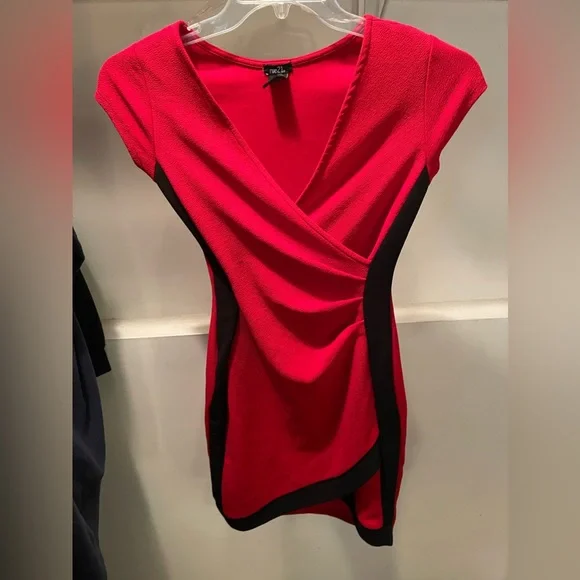 Rue21 Dresses | Rue 21 Business Casual Dress | Color: Black/Red | Size: S | Simplyjazzy90'S Closet